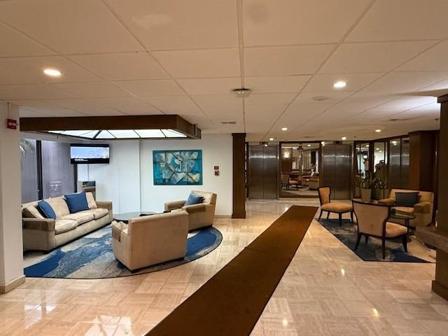 3850 Washington Street, Unit 703 Hollywood, FL 33021 - Photo 4 of 20