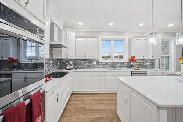 $949,900 | 1 Farmer Circle, East Longmeadow, MA 01028