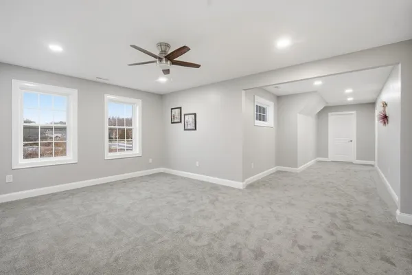 $949,900 | 1 Farmer Circle, East Longmeadow, MA 01028