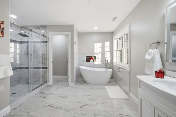 $949,900 | 1 Farmer Circle, East Longmeadow, MA 01028