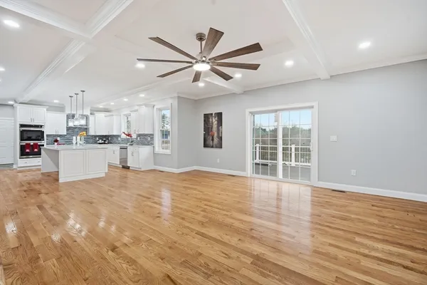 $949,900 | 1 Farmer Circle, East Longmeadow, MA 01028