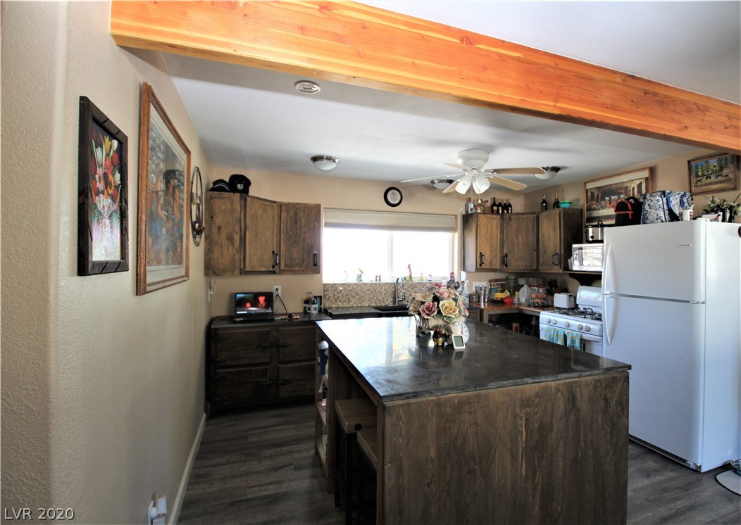62 Camp Bonanza Road Cold Creek, NV 89124 - Photo 16 of 50 Gallery Image 16