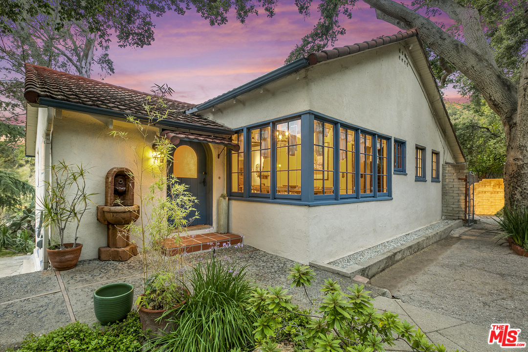 3617 Canyon Crest Road Altadena, CA 91001 - Photo 1 of 38 Gallery Image 1