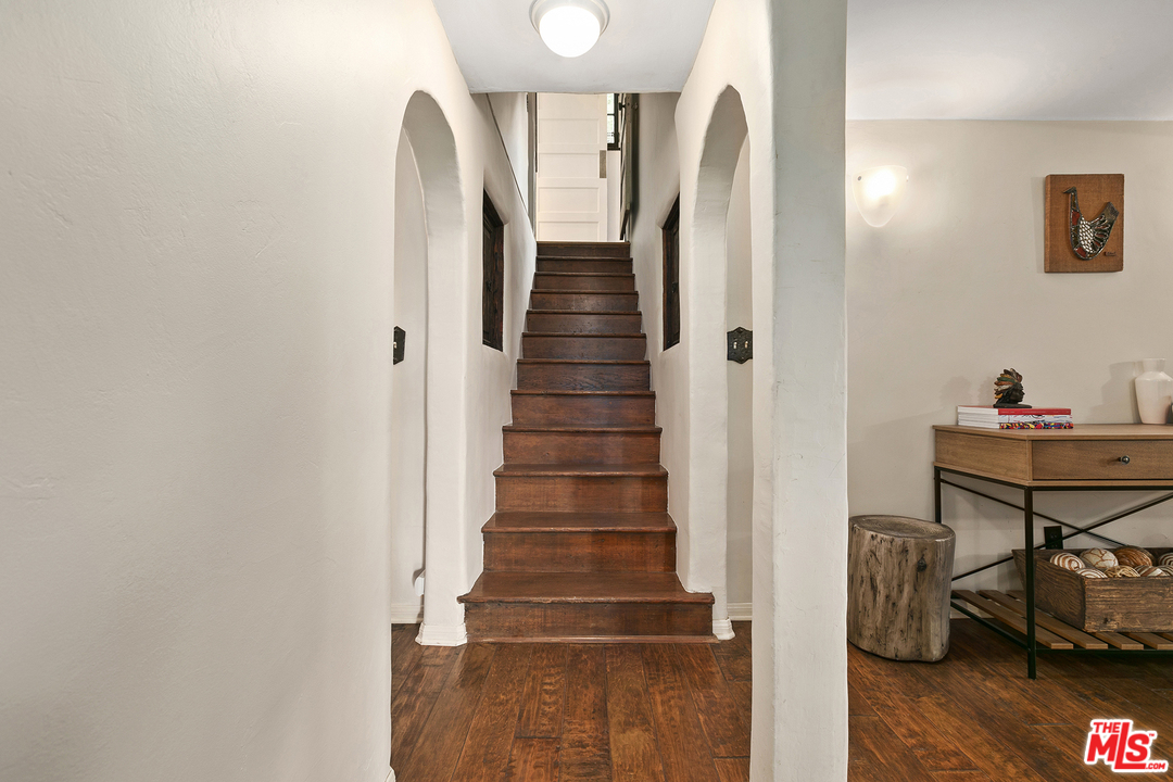 3617 Canyon Crest Road Altadena, CA 91001 - Photo 19 of 38 Gallery Image 19