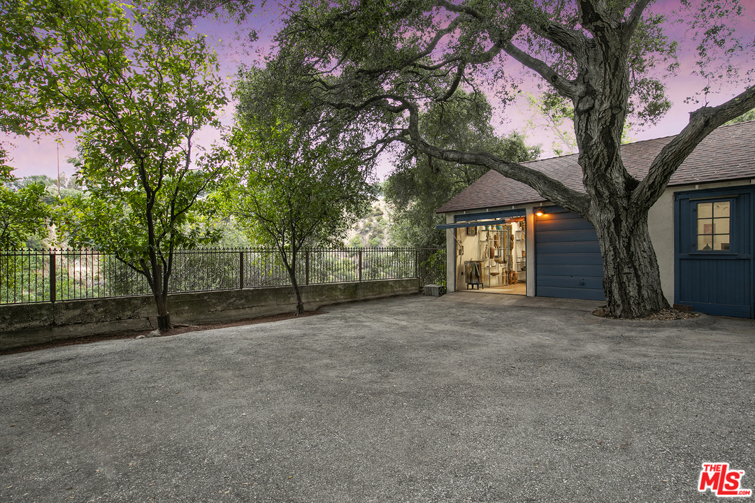 3617 Canyon Crest Road Altadena, CA 91001 - Photo 30 of 38 Gallery Image 30