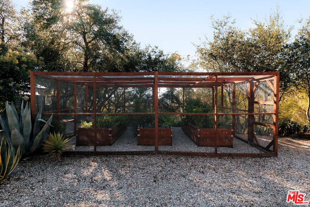 12460 Yellow Hill Road Malibu, CA 90265 - Photo 54 of 63
