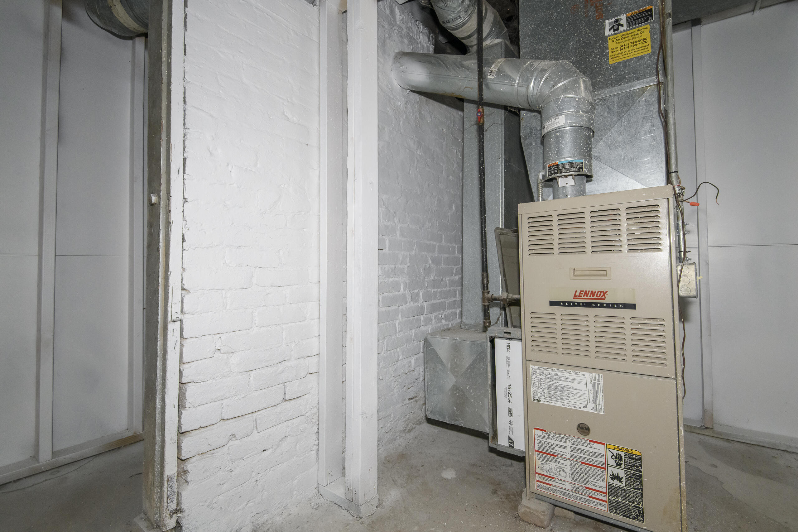 2128 South Mound Street Milwaukee, WI 53207 - Photo 52 of 71 2128 S Mound-59