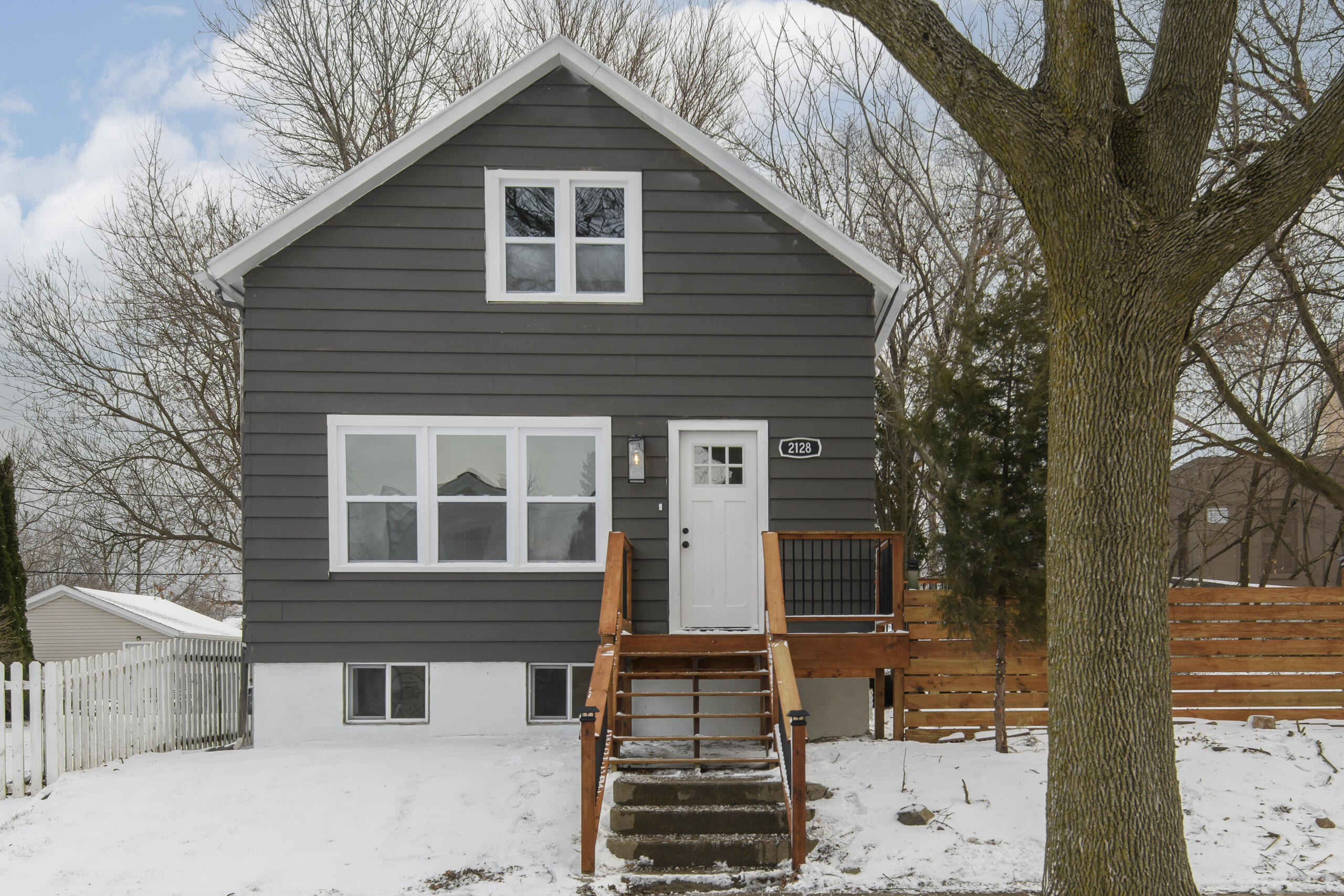 2128 South Mound Street Milwaukee, WI 53207 - Photo 53 of 71 2128 S Mound-04