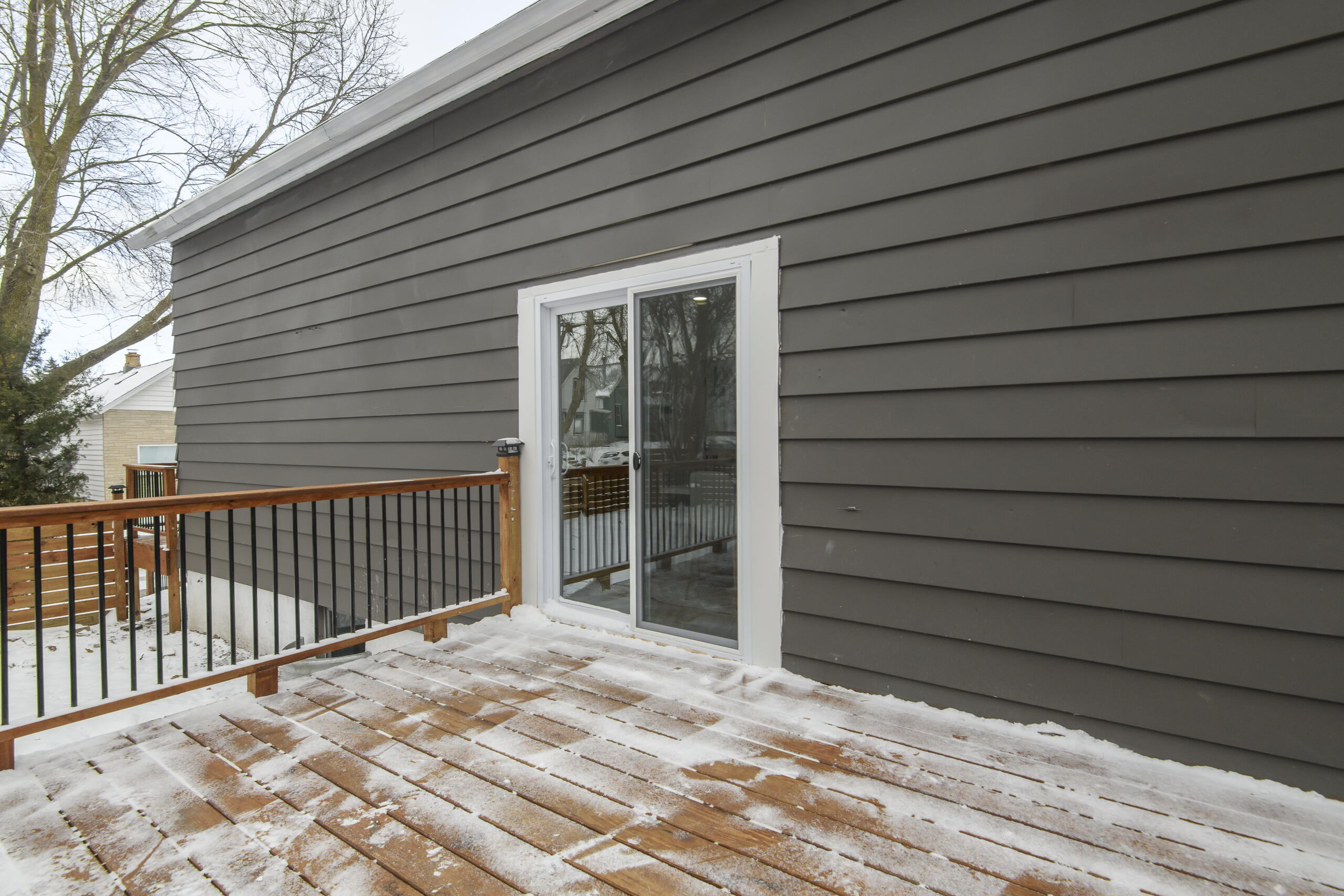 2128 South Mound Street Milwaukee, WI 53207 - Photo 56 of 71 2128 S Mound-06