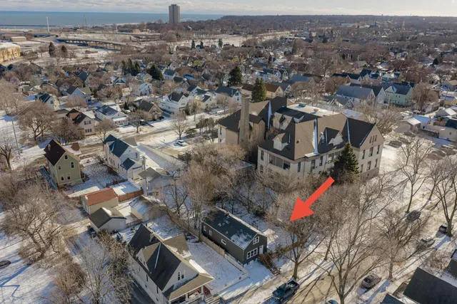 $429,900 | 2128 South Mound Street, Milwaukee, WI 53207
