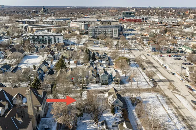 $429,900 | 2128 South Mound Street, Milwaukee, WI 53207