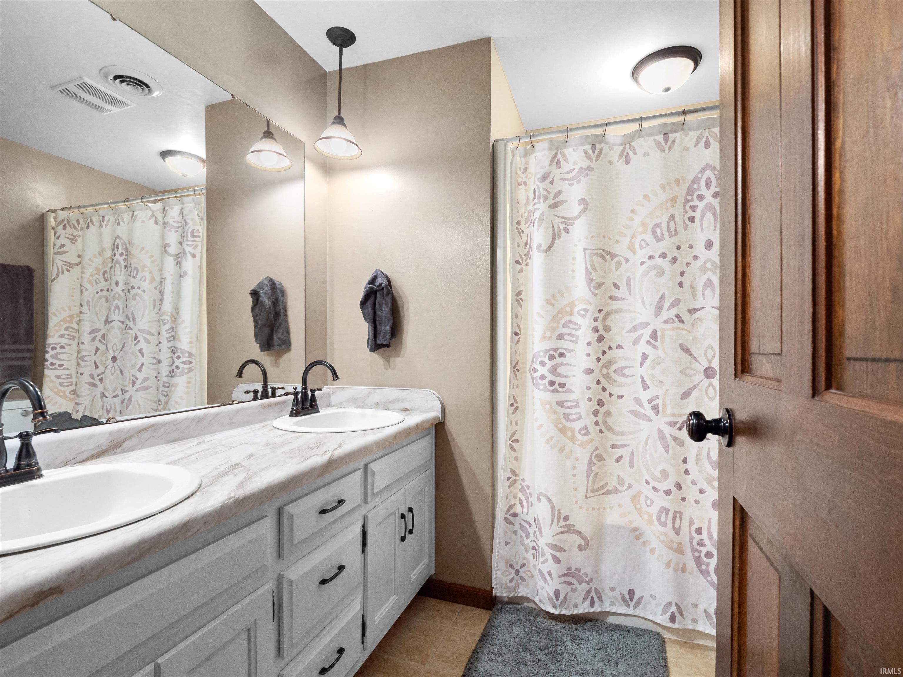 13101 Schwartz Road Grabill, IN 46741 - Photo 19 of 36