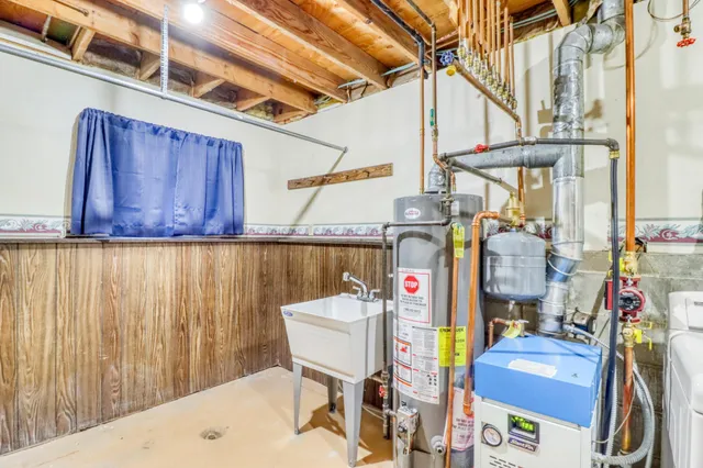 $319,900 | 1303 Summit Avenue, Detroit Lakes, MN 56501