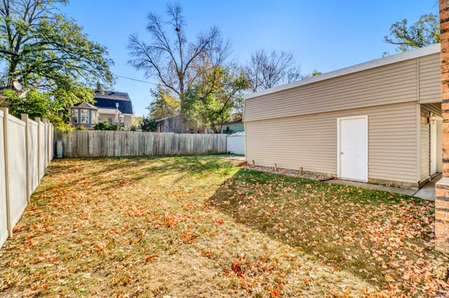 $319,900 | 1303 Summit Avenue, Detroit Lakes, MN 56501