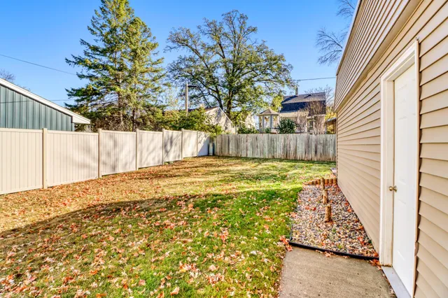 $319,900 | 1303 Summit Avenue, Detroit Lakes, MN 56501