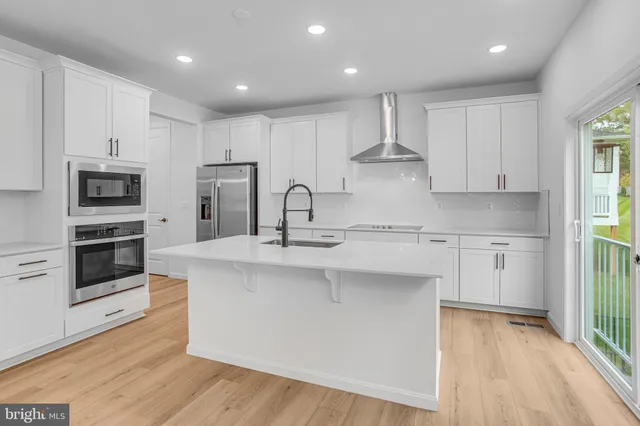 $599,999 | 35603 Pine Needle Lane, Locust Grove, VA 22508