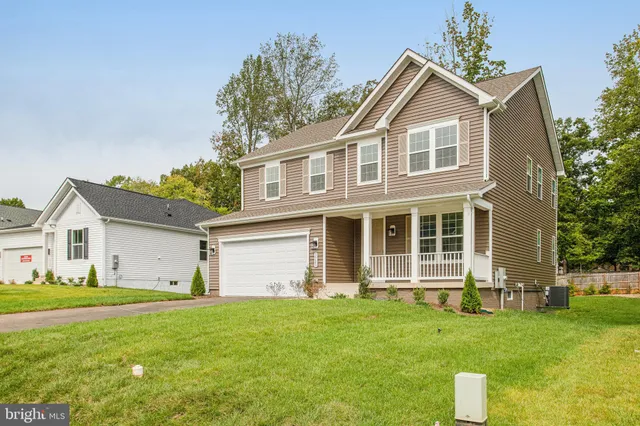 $599,999 | 35603 Pine Needle Lane, Locust Grove, VA 22508