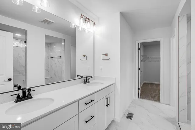 $599,999 | 35603 Pine Needle Lane, Locust Grove, VA 22508