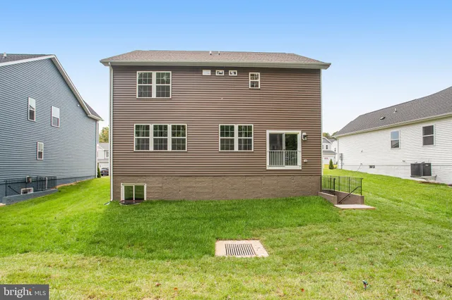 $599,999 | 35603 Pine Needle Lane, Locust Grove, VA 22508