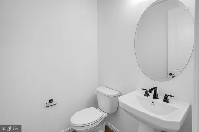 $599,999 | 35603 Pine Needle Lane, Locust Grove, VA 22508