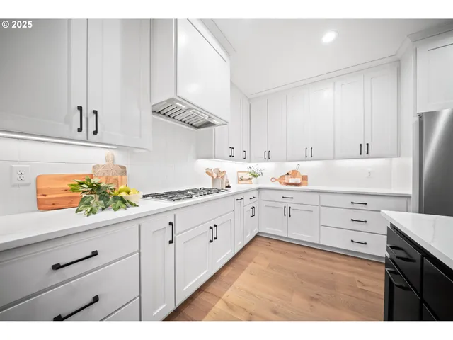 $999,000 | 1211 Northwest 150th Street, Vancouver, WA 98685