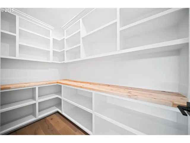 $999,000 | 1211 Northwest 150th Street, Vancouver, WA 98685