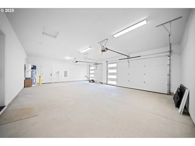 $999,000 | 1211 Northwest 150th Street, Vancouver, WA 98685