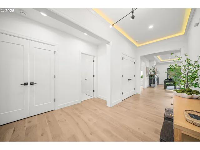 $999,000 | 1211 Northwest 150th Street, Vancouver, WA 98685