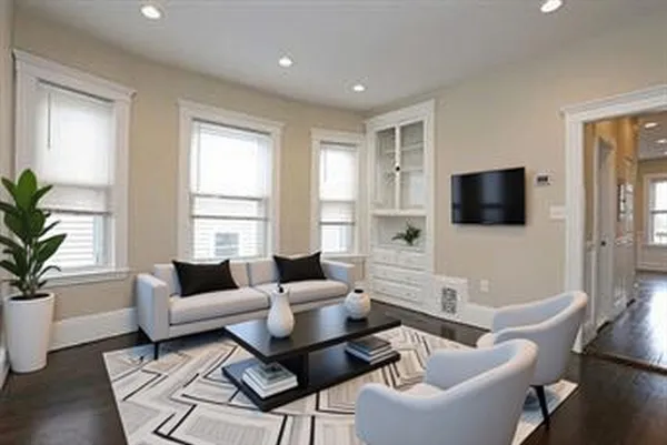 $4,000 | 41 St Edward Road, Unit 3, Boston, MA 02128