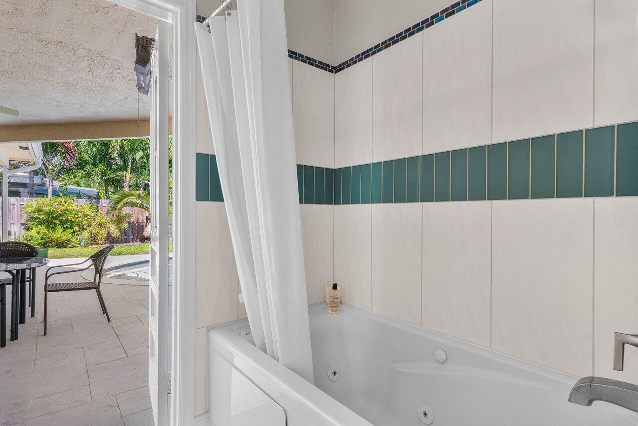 960 Southwest 20th Street Boca Raton, FL 33486 - Photo 24 of 40 Bath 2