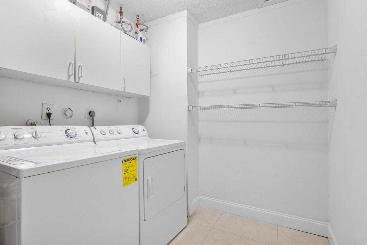 960 Southwest 20th Street Boca Raton, FL 33486 - Photo 26 of 40 Utility room