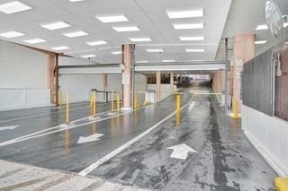 2016 Main Street, Unit 1116 Houston, TX 77002 - Photo 22 of 23 a view of a walk in closet