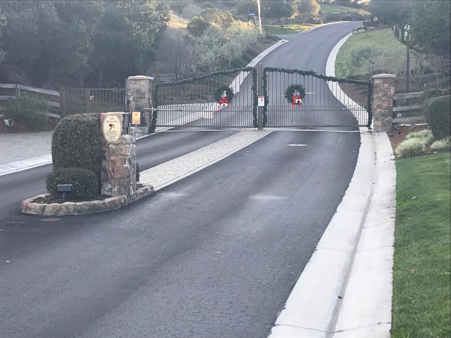 27860 Crowne Point Drive Salinas, CA 93908 - Photo 31 of 50 a view of a city from a fountain