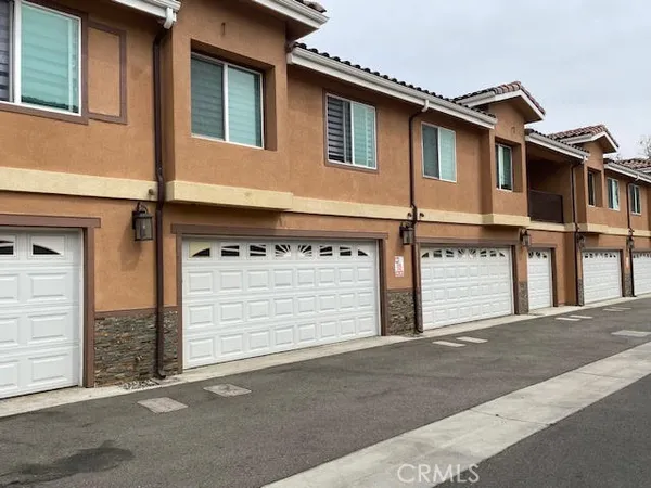 $510,000 | 16408 Valencia Avenue, Unit 411, Fontana, CA 92335