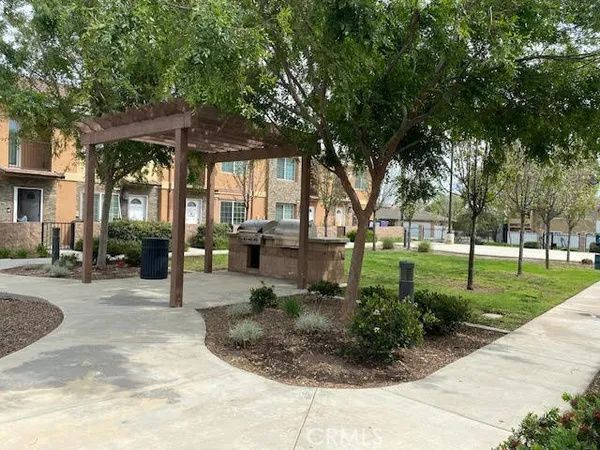 $510,000 | 16408 Valencia Avenue, Unit 411, Fontana, CA 92335