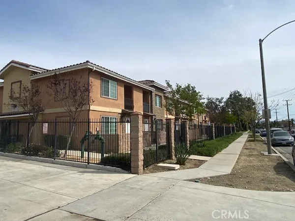 $510,000 | 16408 Valencia Avenue, Unit 411, Fontana, CA 92335