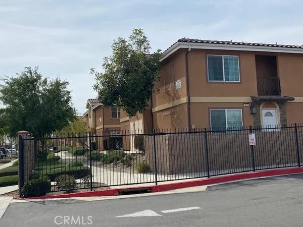 $510,000 | 16408 Valencia Avenue, Unit 411, Fontana, CA 92335