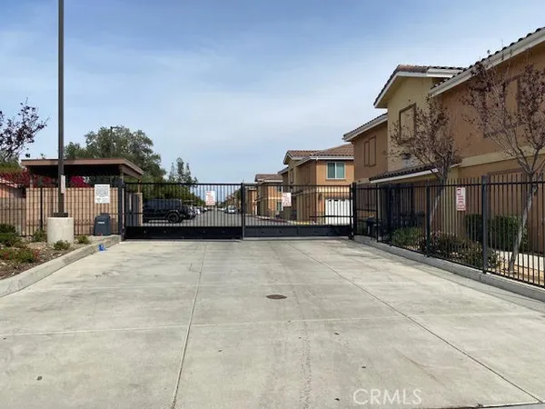 $510,000 | 16408 Valencia Avenue, Unit 411, Fontana, CA 92335