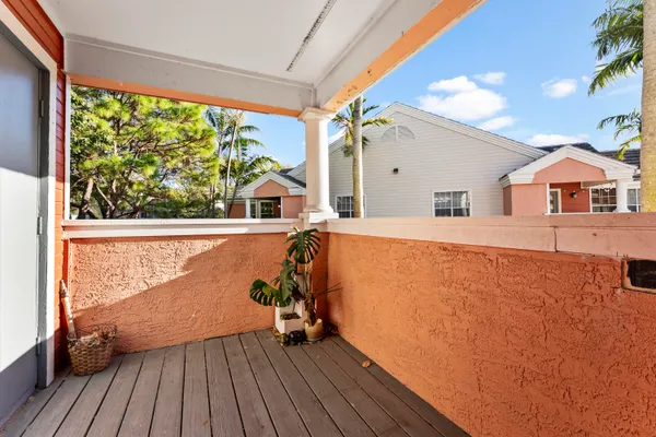 $2,300 | 1365 Crystal Way, Unit H, Delray Beach, FL 33444