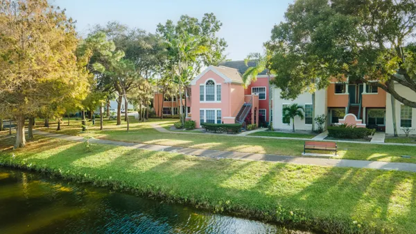 $2,300 | 1365 Crystal Way, Unit H, Delray Beach, FL 33444