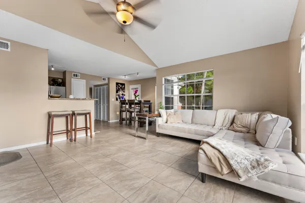 $2,300 | 1365 Crystal Way, Unit H, Delray Beach, FL 33444