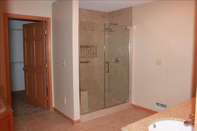 2049 Baldwin Road Monroe, MI 48162 - Photo 11 of 23 20425832-10.JPG