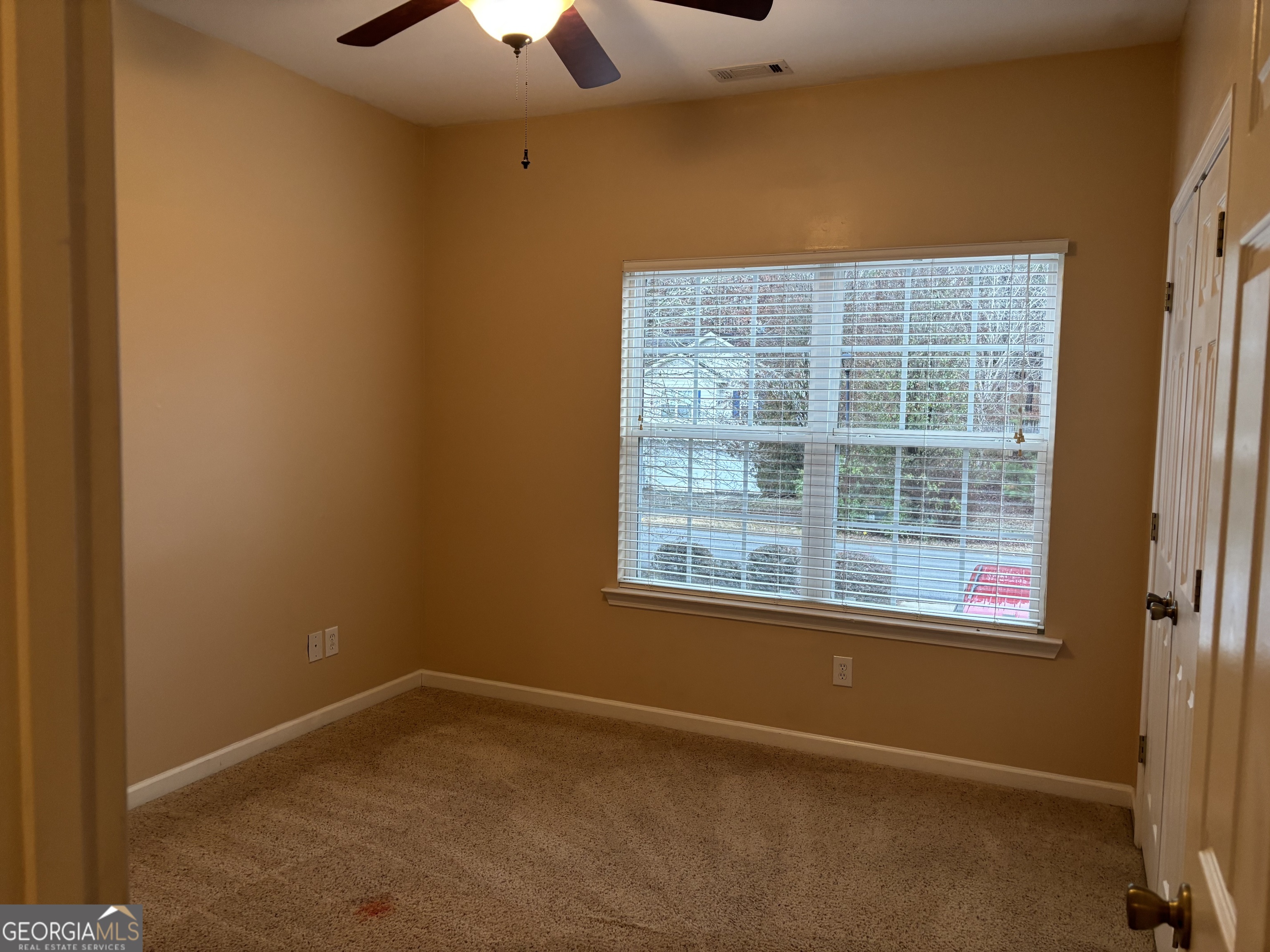 63 Highlander Trail Southwest Rome, GA 30165 - Photo 13 of 49 an empty room with a window