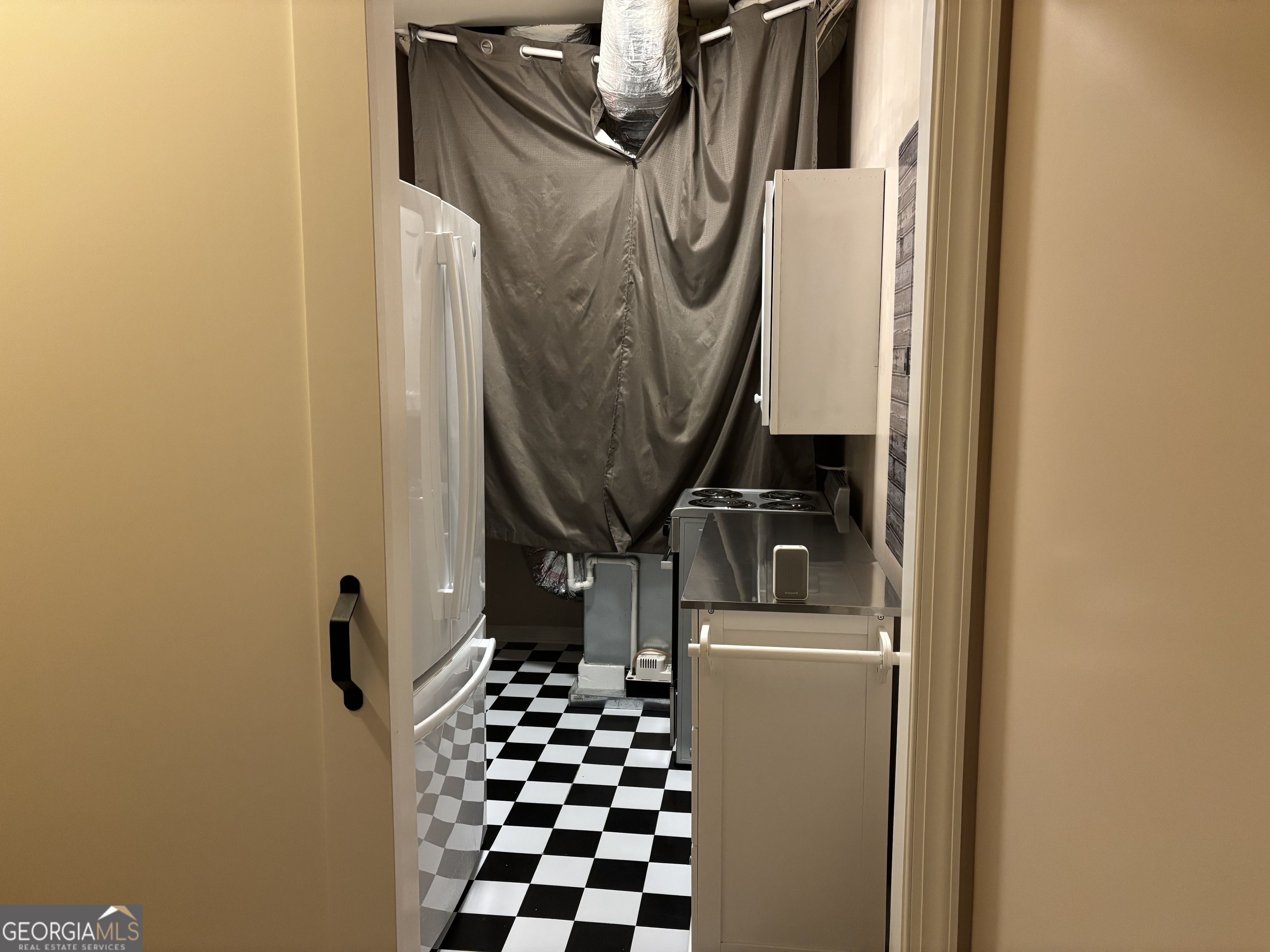 63 Highlander Trail Southwest Rome, GA 30165 - Photo 42 of 49 a view of walk in closet