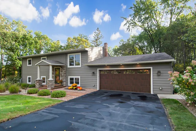 $399,900 | 14104 Inglewood Drive North, Baxter, MN 56425