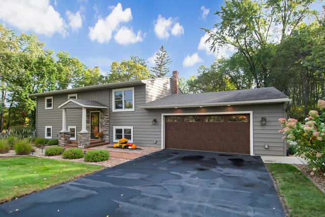 $399,900 | 14104 Inglewood Drive North, Baxter, MN 56425