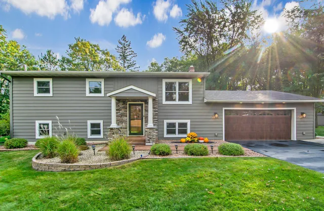 $389,900 | 14104 Inglewood Drive North, Baxter, MN 56425