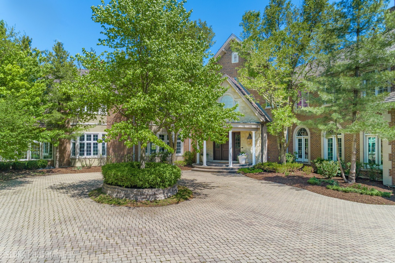 560 Oak Knoll Road Barrington Hills, IL 60010 - Photo 2 of 69