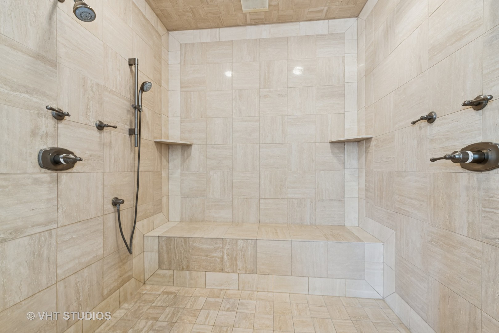 560 Oak Knoll Road Barrington Hills, IL 60010 - Photo 32 of 69 a bathroom with a shower