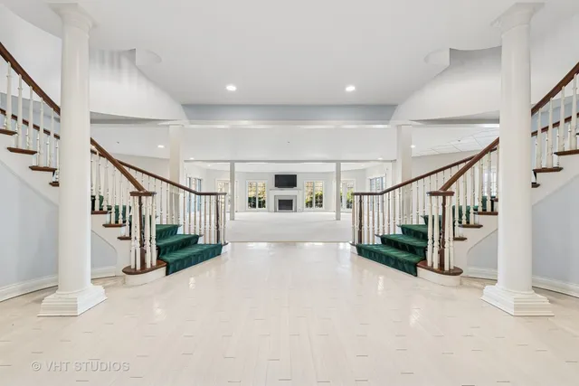 $2,900,000 | 560 Oak Knoll Road, Barrington Hills, IL 60010